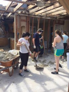 Students Making Catrina Repairs