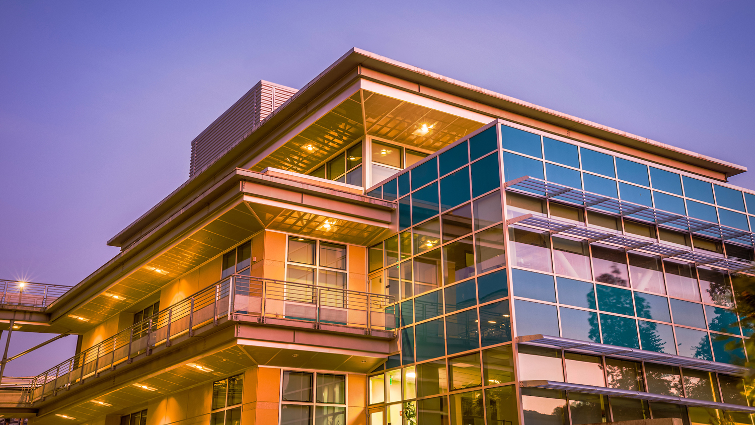 Cal Poly's Construction Innovation Center at dusk