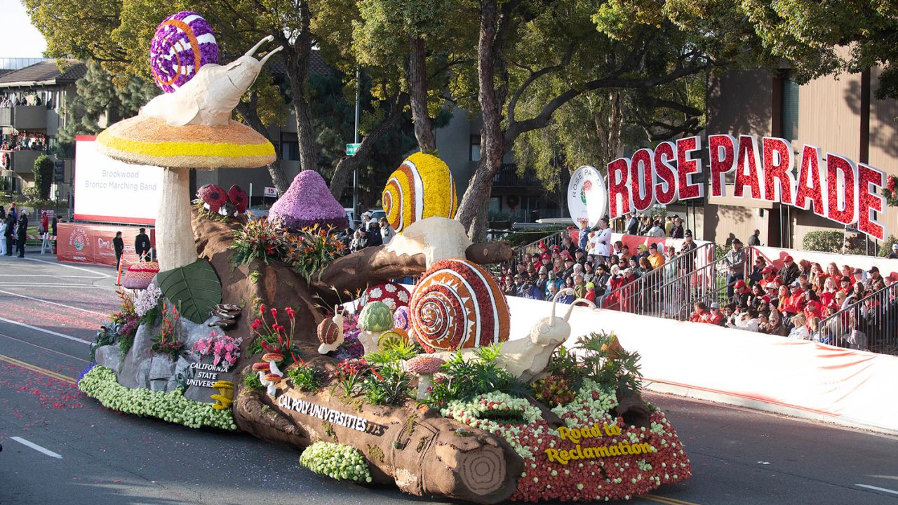 The 2023 Cal Poly Rode Float "Road to Reclamation" featuring snails and mushrooms