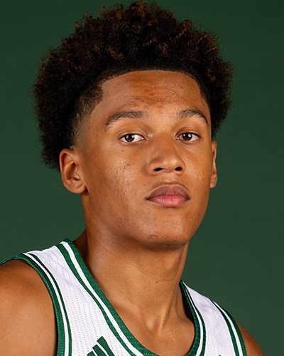 A headshot of Jess Esso Essis